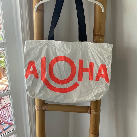 ALOHA Collection Temae Tahiti Large Reversible Bag - Picture 5 of 8